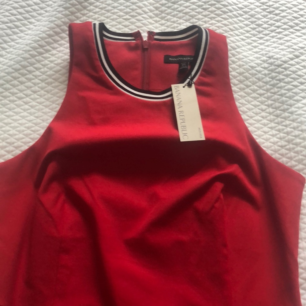 Never been worn sporty Sheath dress from Banana Republic